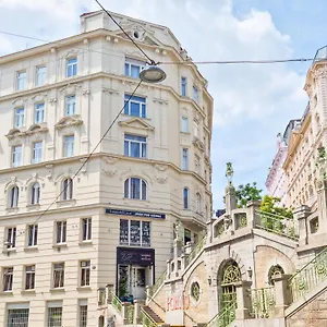 Mozart - Newly Renovated Penzion