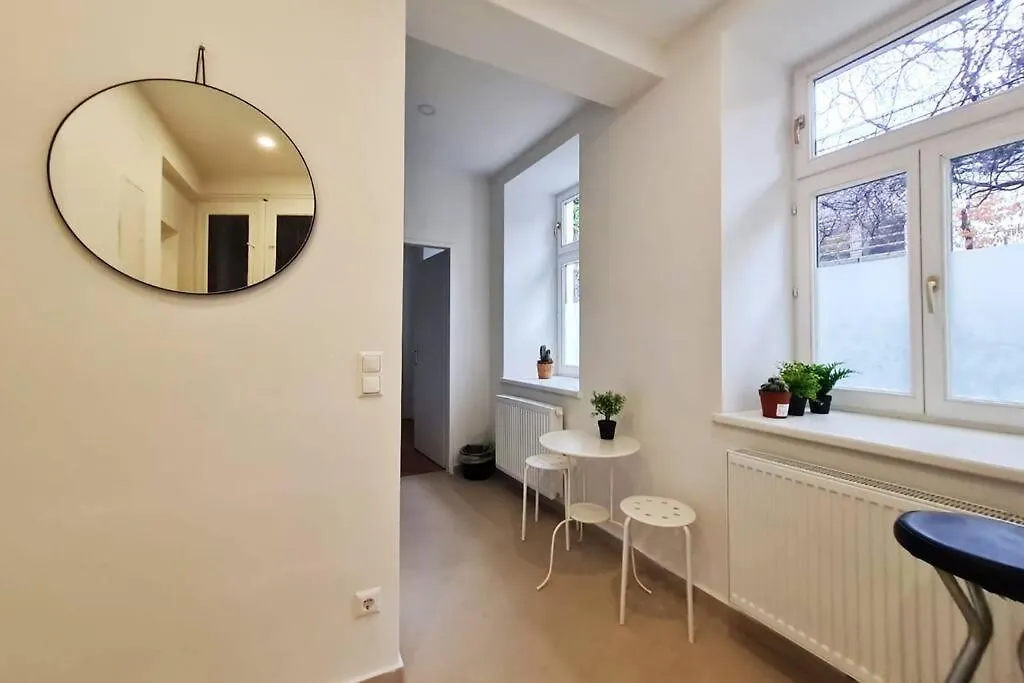 New!L! Exclusive Near Opera Apartment Vienna