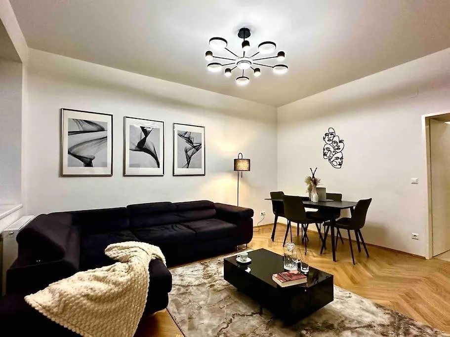 New!L! Exclusive Near Opera Apartment Vienna Austria