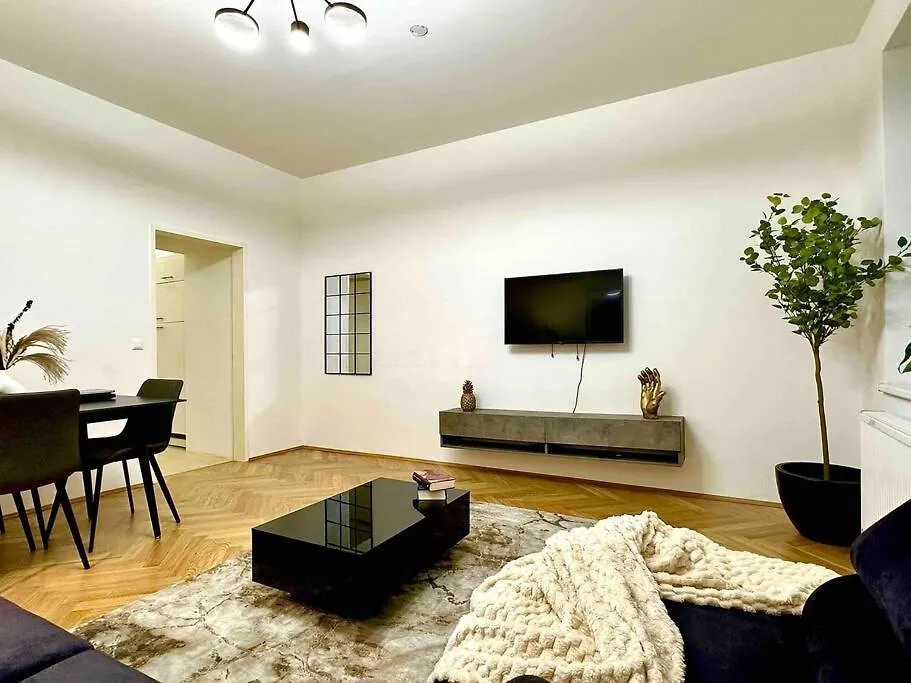 New!L! Exclusive Near Opera Apartment Vienna 0*,  Austria